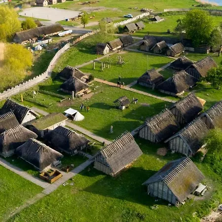 Apartament Wolin Z Widokiem Na Rzeke Dziwna - Valhalla Apart Eksteriør bilde